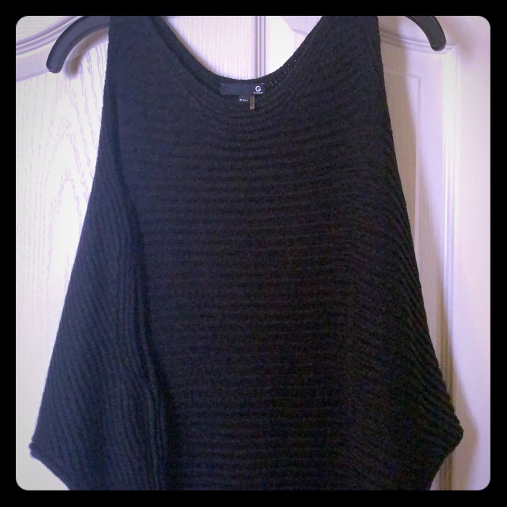 Guess top